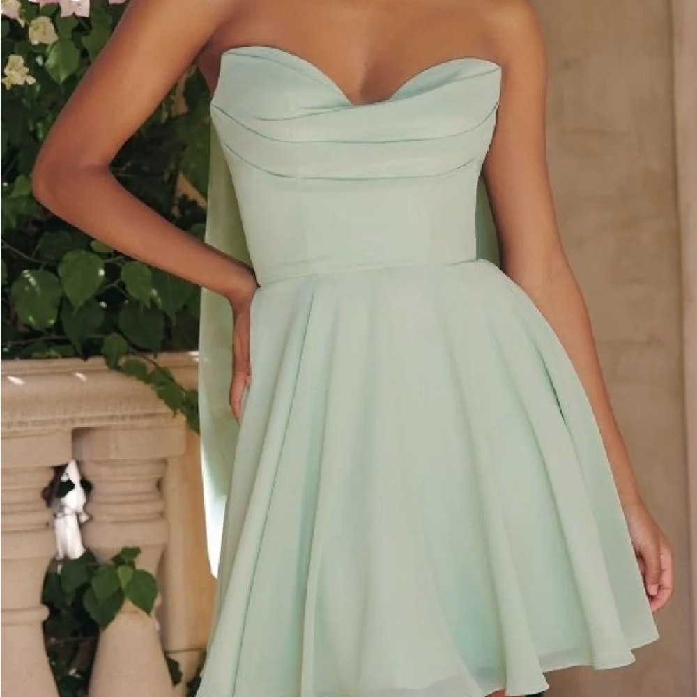 NWT Amoris Elegant Sage Green Strapless Dress Size Large